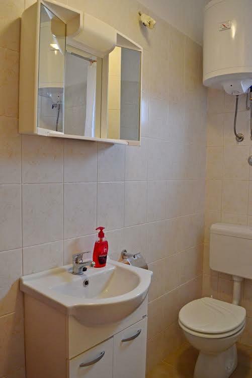 Apartmani Peko Pag Town Eksteriør billede